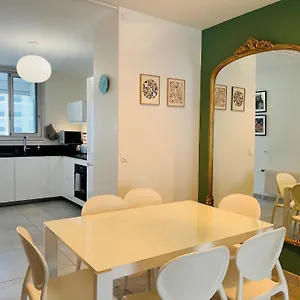 Agreable Quartier De Avec Parking Lyon