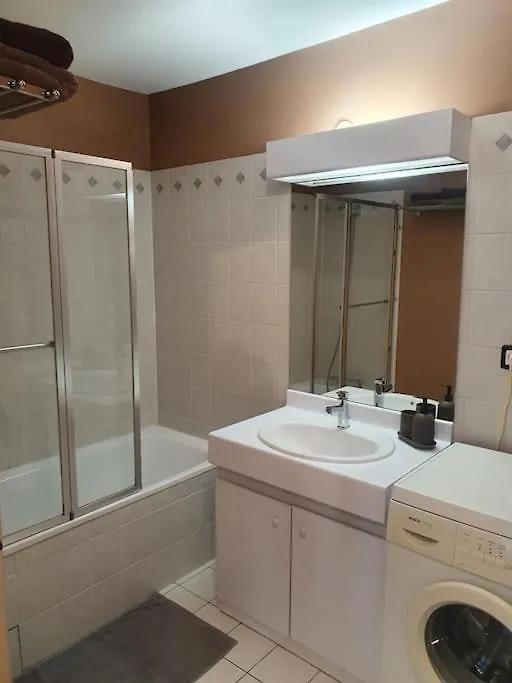 Lyon 8 Grange Blanche Appartement Calme De 50 M²
